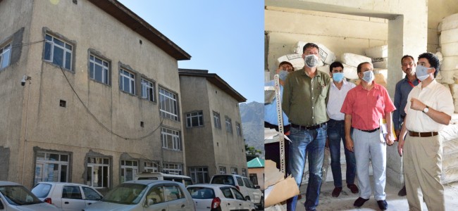Secy ARI visits Govt Press Srinagar; takes stock of renovation work on Rs 2 cr office, store block Secy ARI visits Govt Press Srinagar; takes stock of renovation work on Rs 2 cr office, store block