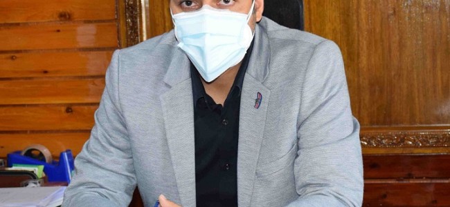 Vaccine effective, imperative tool to defeat Covid-19: DC Kulgam Vaccine effective, imperative tool to defeat Covid-19: DC Kulgam