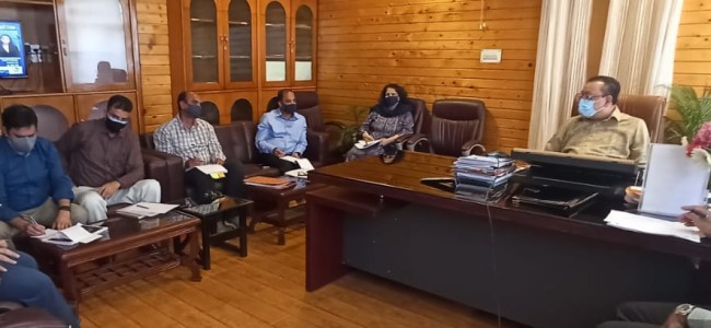 Navin Choudhary discusses draft of Agri-Horti Export and Organic Policies Navin Choudhary discusses draft of Agri-Horti Export and Organic Policies