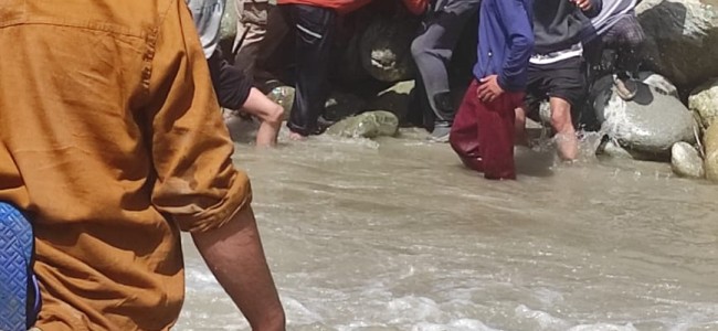 Body of Budgam youth fished out from the stream Body of Budgam youth fished out from the stream