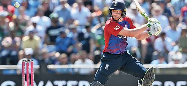 England beat Pakistan to seal a 45-run win in the second T20I and level the series at 1-1 England beat Pakistan to seal a 45-run win in the second T20I and level the series at 1-1