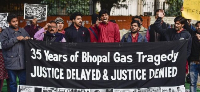 MP Cabinet Rolls Out Rs 1,000 Additional Pension For Widows Of Bhopal Gas Leak Victims MP Cabinet Rolls Out Rs 1,000 Additional Pension For Widows Of Bhopal Gas Leak Victims