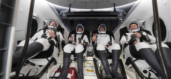 Astronauts return to Earth in SpaceX craft after six-month mission Astronauts return to Earth in SpaceX craft after six-month mission
