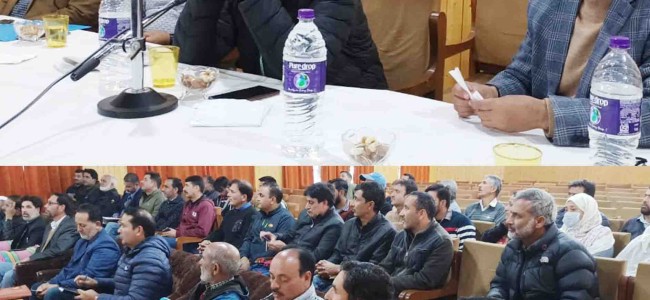 Director Agriculture Kashmir convenes review meeting at Kupwara