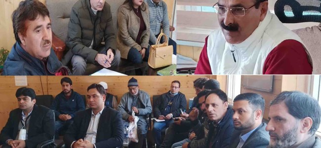 Director Agriculture Kashmir reviews marketing of G.I. Tagged Kashmiri Saffron Director Agriculture Kashmir reviews marketing of G.I. Tagged Kashmiri Saffron