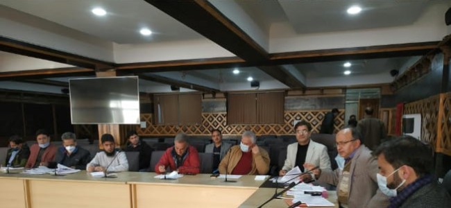 Managing Director convenes review meeting of KPDCL Circle 2nd Srinagar Managing Director convenes review meeting of KPDCL Circle 2nd Srinagar