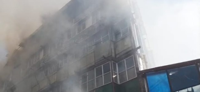 Fire Breaks Out in Srinagar Hotel Fire Breaks Out in Srinagar Hotel