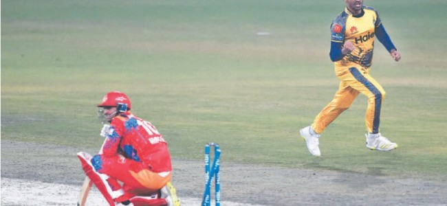 HBL Pakistan Super League: United eliminate Zalmi in last-over thriller HBL Pakistan Super League: United eliminate Zalmi in last-over thriller