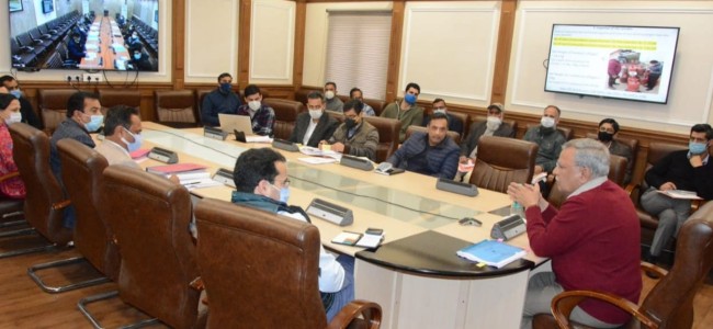 Advisor Farooq Khan reviews functioning of Legal Metrology Department Advisor Farooq Khan reviews functioning of Legal Metrology Department