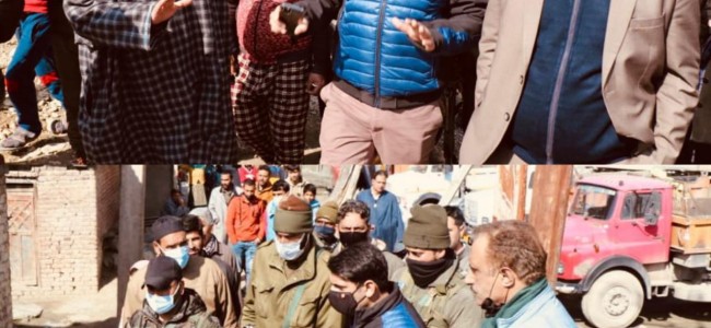 DC Srinagar conducts extensive tour of Khonmoh; inspects developmental works DC Srinagar conducts extensive tour of Khonmoh; inspects developmental works
