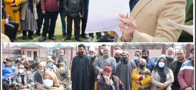DC Srinagar holds Grievance Redressal Camp at Shalteng