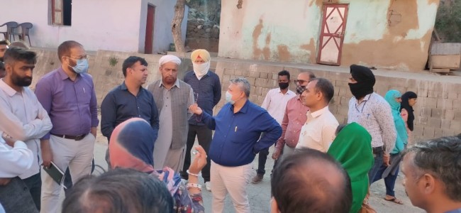 Director Horticulture Planning & Marketing conducts extensive tour of District Udhampur Director Horticulture Planning & Marketing conducts extensive tour of District Udhampur