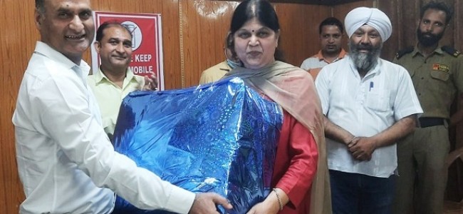 Dy. Director Health Services (Schemes) Jammu accorded warm send off Dy. Director Health Services (Schemes) Jammu accorded warm send off