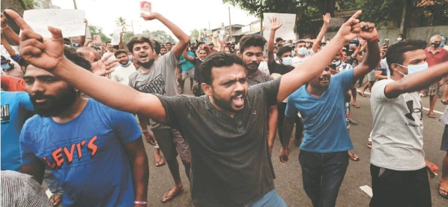 Protesters defy curfew after social media ban in Sri Lanka Protesters defy curfew after social media ban in Sri Lanka