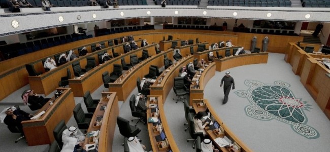 Kuwait govt resigns as political crisis intensifies Kuwait govt resigns as political crisis intensifies