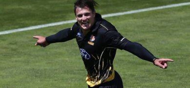 New Zealand Pacer Hamish Bennet Announces Retirement From Cricket After 2021-22 Season New Zealand Pacer Hamish Bennet Announces Retirement From Cricket After 2021-22 Season