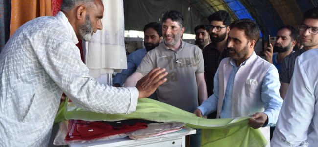 Handicrafts & Handloom Exhibition inaugurated at Boulevard Kashmir Handicrafts & Handloom Exhibition inaugurated at Boulevard Kashmir