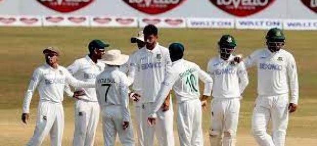 Bangladesh strike twice in slow-moving session