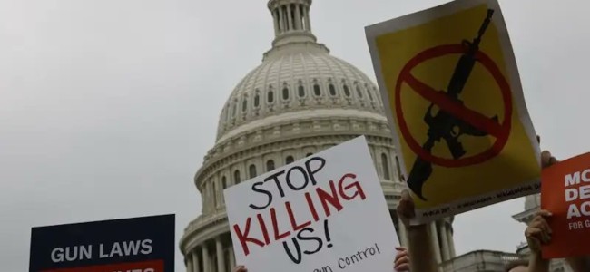 Lawmakers in New York pass bills to enforce stringent gun control Lawmakers in New York pass bills to enforce stringent gun control