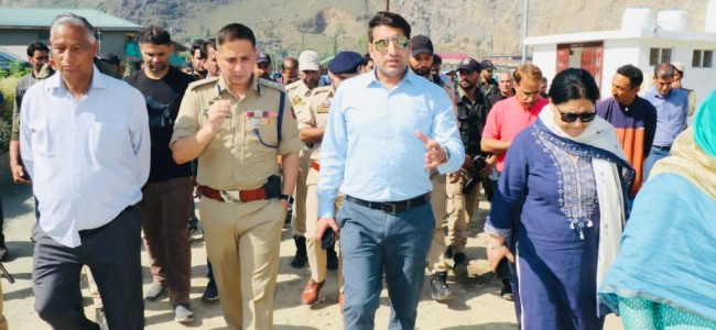 DC Srinagar inspects arrangements at Yatra Transit Camp Panthachowk for SANJY-2022 DC Srinagar inspects arrangements at Yatra Transit Camp Panthachowk for SANJY-2022