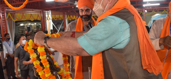 Lt Governor flags off the first batch of Shri Amarnath Ji Pilgrims