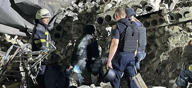 Death and devastation as Russian rockets hit Ukraine apartment block