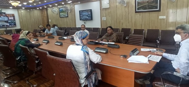 Atal Dulloo reviews LSD control measures across J&K Atal Dulloo reviews LSD control measures across J&K