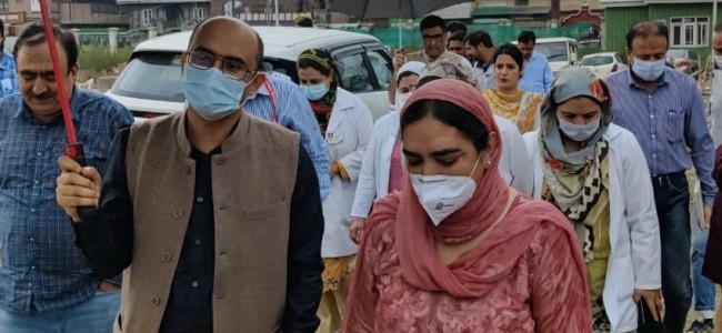 Bhupinder Kumar inspects various city hospital, reviews progress on ongoing works Bhupinder Kumar inspects various city hospital, reviews progress on ongoing works
