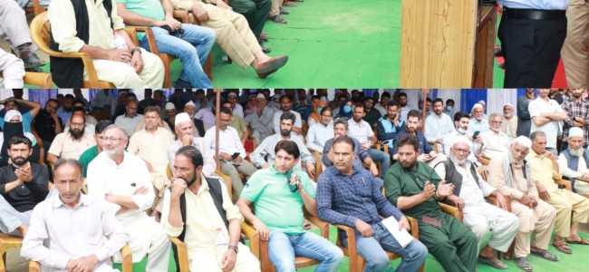 DC Srinagar holds Public Grievance Redressal camp at Gund Hassi Bhat DC Srinagar holds Public Grievance Redressal camp at Gund Hassi Bhat