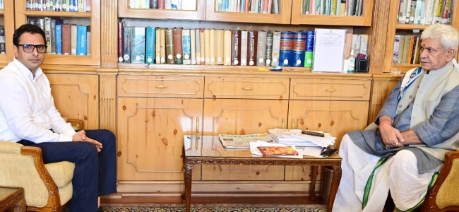 Member DDC Poonch, Chairperson Arising Kashmir call on Lt Governor Member DDC Poonch, Chairperson Arising Kashmir call on Lt Governor