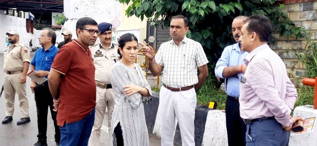 Div Com conducts Jammu city tour Div Com conducts Jammu city tour