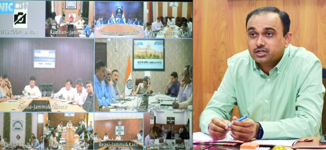 Div Com Jammu discusses Revenue issues with DCs Div Com Jammu discusses Revenue issues with DCs