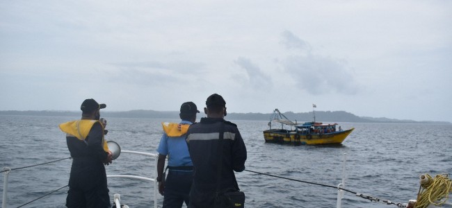 Indian Coast Guard rescues 20 Bangladeshi fishermen post-landfall of cyclone ‘Sitrang’ Indian Coast Guard rescues 20 Bangladeshi fishermen post-landfall of cyclone ‘Sitrang’