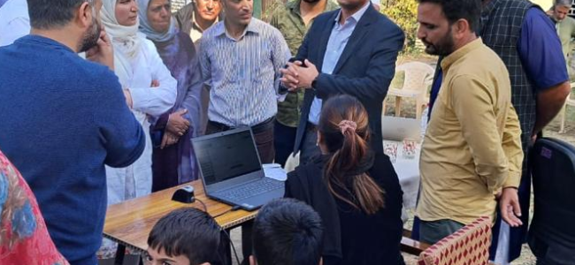 Secretary visits AB PM-JAY SEHAT registration camps in Srinagar Secretary visits AB PM-JAY SEHAT registration camps in Srinagar