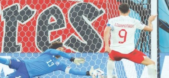 Poland’s Lewandowski misses penalty in Mexico draw