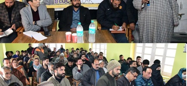 DC Ganderbal convenes Grievance Redressal camp at Lar DC Ganderbal convenes Grievance Redressal camp at Lar