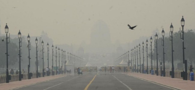 Delhi remains under smog blanket for 3rd straight day, AQI “Severe” Delhi remains under smog blanket for 3rd straight day, AQI “Severe”