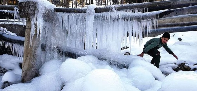 Cold conditions continue in Kashmir, Pahalgam freezes at minus 11.8°C Cold conditions continue in Kashmir, Pahalgam freezes at minus 11.8°C