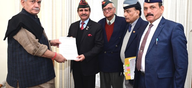 Former Minister, delegation of J&K Ex-Services League call on Lt Governor Former Minister, delegation of J&K Ex-Services League call on Lt Governor