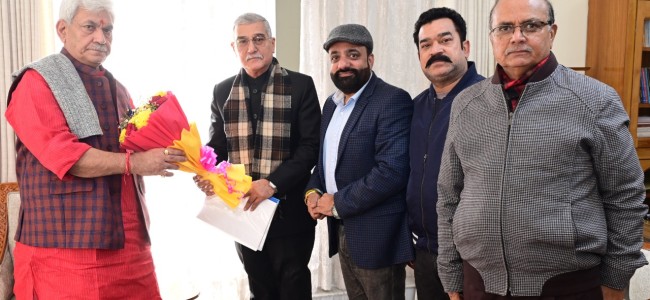 DDC Chairperson; ex-MLC; Travel Agents Association Jammu call on Lt Governor DDC Chairperson; ex-MLC; Travel Agents Association Jammu call on Lt Governor