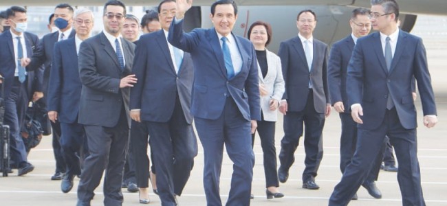 Former Taiwan president arrives in China pledging peace Former Taiwan president arrives in China pledging peace