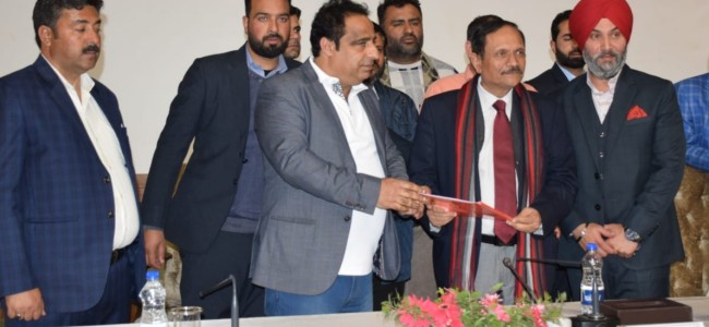 Advisor Bhatnagar addresses mega meet of All India Transporters at SKICC Advisor Bhatnagar addresses mega meet of All India Transporters at SKICC