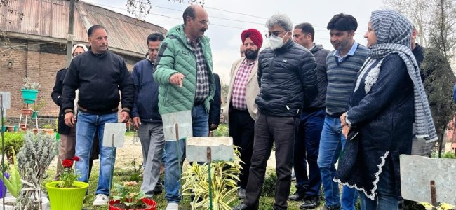 Dulloo inaugurates medicinal, Aromatic Park at Lalmandi Dulloo inaugurates medicinal, Aromatic Park at Lalmandi