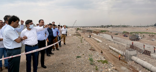CS tours Jammu City to inspect ongoing Development works CS tours Jammu City to inspect ongoing Development works