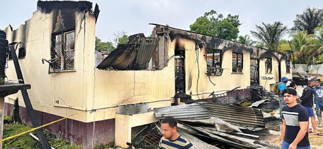 Deadly fire kills 20 in Guyana school Deadly fire kills 20 in Guyana school