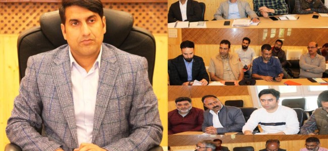 DC Srinagar holds meeting with Traders/Transporter Unions of Batamaloo