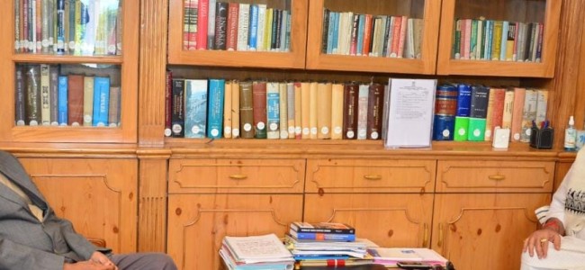 Former CM of Uttarakhand calls on Lt Governor Former CM of Uttarakhand calls on Lt Governor