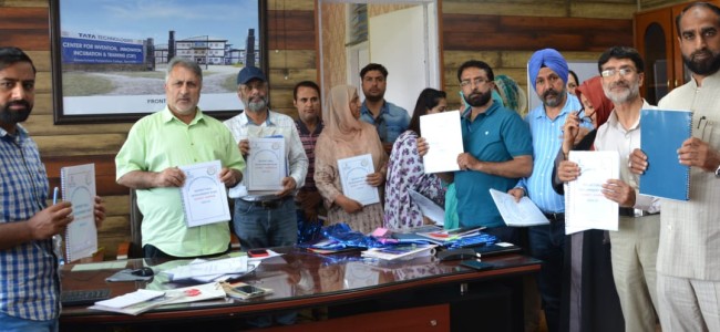 Dr Samoon releases reports, plans for Skill Development initiatives in J&K Dr Samoon releases reports, plans for Skill Development initiatives in J&K