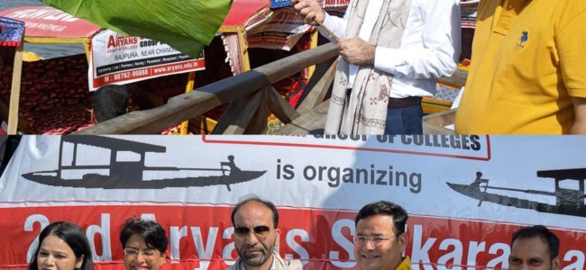 SDM Srinagar, Chairman, Aryans flag off 2nd Shikara race at Dal Lake SDM Srinagar, Chairman, Aryans flag off 2nd Shikara race at Dal Lake