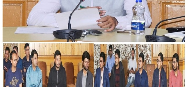 IAS probationers of 2021 Batch AGMUT Cadre call on Div Com Kashmir IAS probationers of 2021 Batch AGMUT Cadre call on Div Com Kashmir
